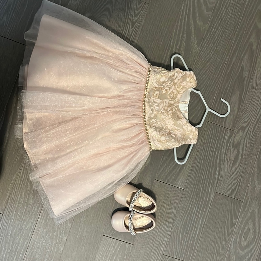 Little girls dress with shoes
